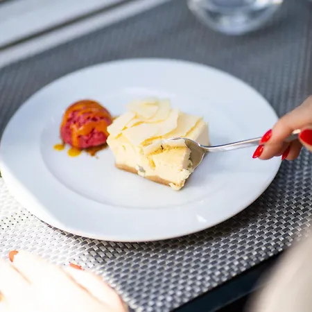 アバ プラヤ ホテル